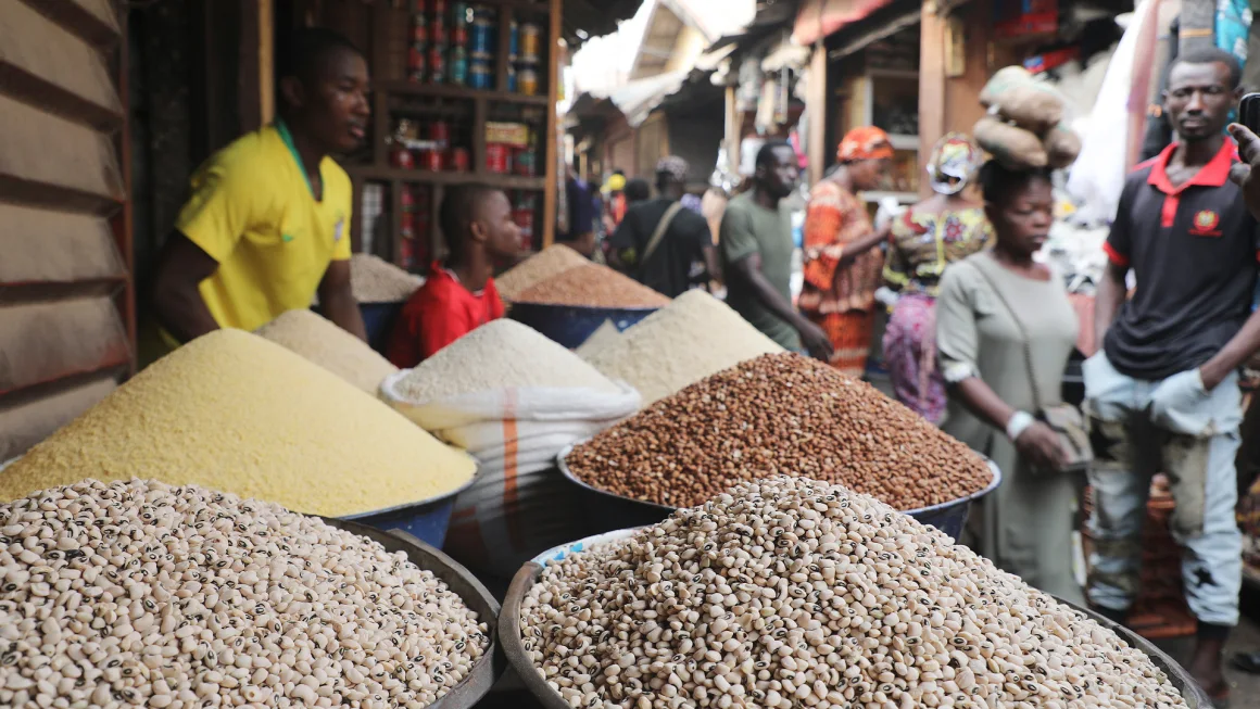 Nigeria customs confirms deaths in stampede for rice in Lagos