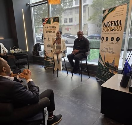 Meeting with a group of young Nigerian professionals in Washington, D.C